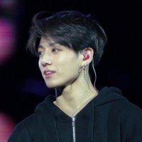 julia⁷ IS SEEING BTS
